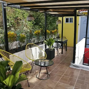 2* Guest house La Casa Del Quetzal